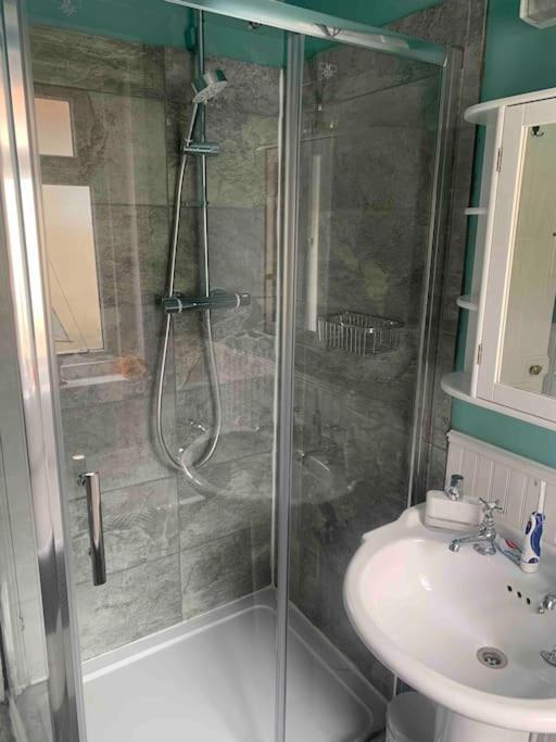 Large Character Home, Hot Tub, Beach 5 Min Walk Gorleston-on-Sea 외부 사진